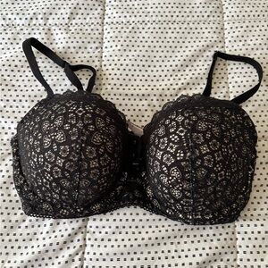 Victoria's Secret Dream Angels lined demi Black Lace Bra